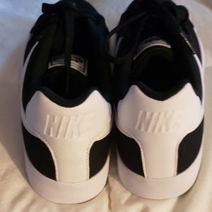 Ladies black and white Nike